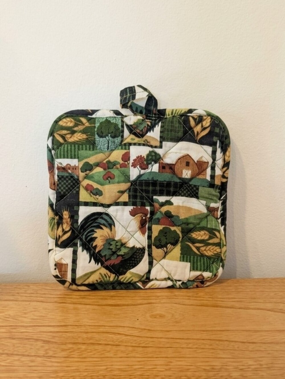 Vintage Farmhouse Quilted Rooster Potholder / Hot Pad
